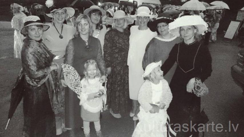 Vokālais ansamblis "Pieskāriens"